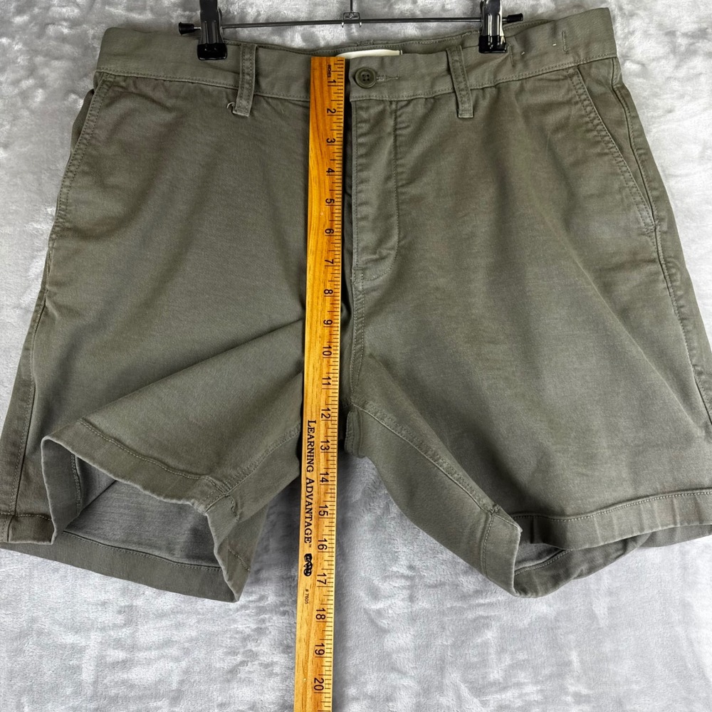 Madewell Chino Shorts Mens 34 Olive Green CoolMax All Season (1564) - Picture 8 of 10